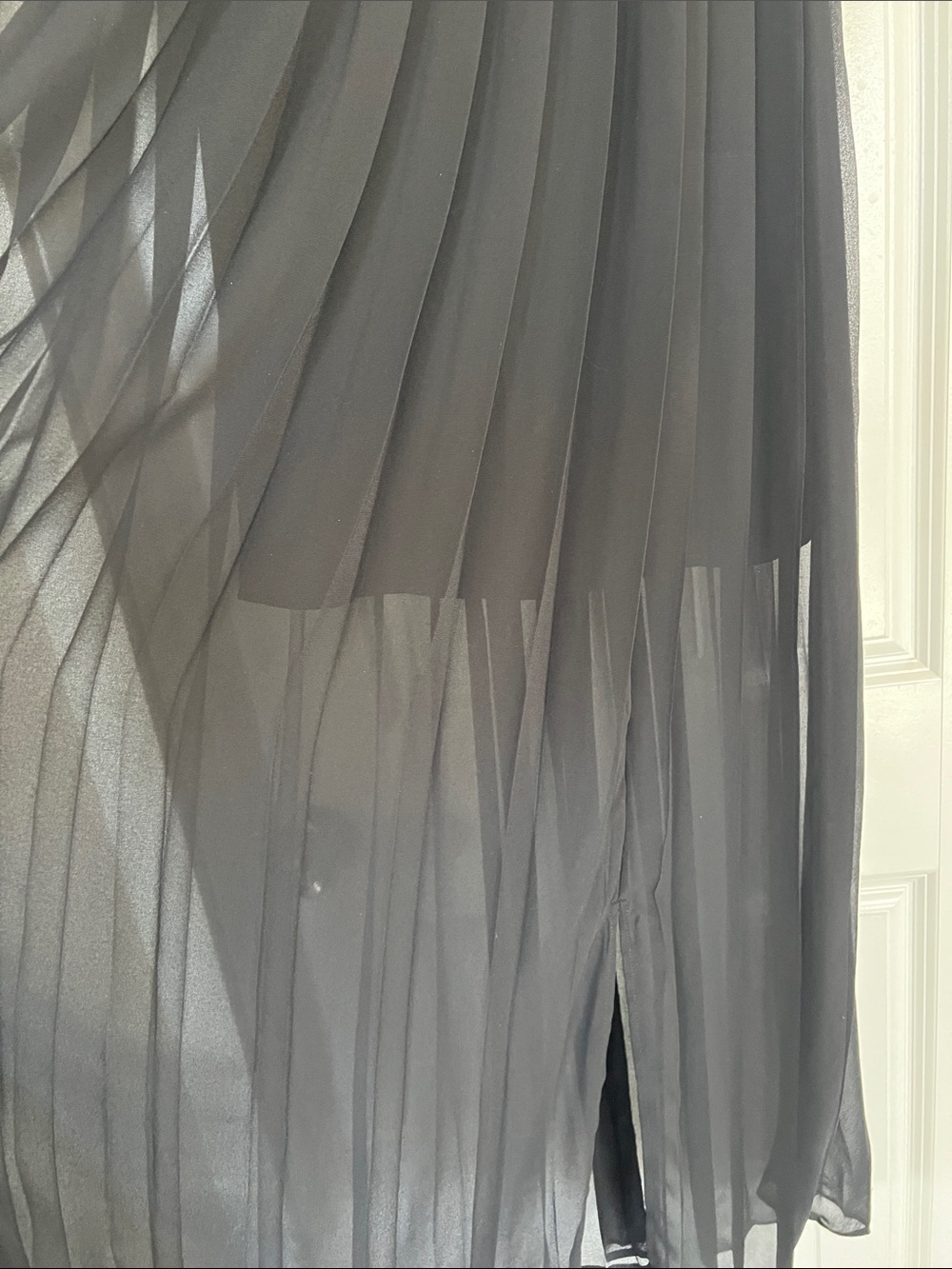 BCBGeneration White Pleated Chiffon Maxi Dress Evening Gown Size 8 - Picture 4 of 9